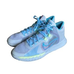 Boys Nike Kyrie Flytrap V shoes
